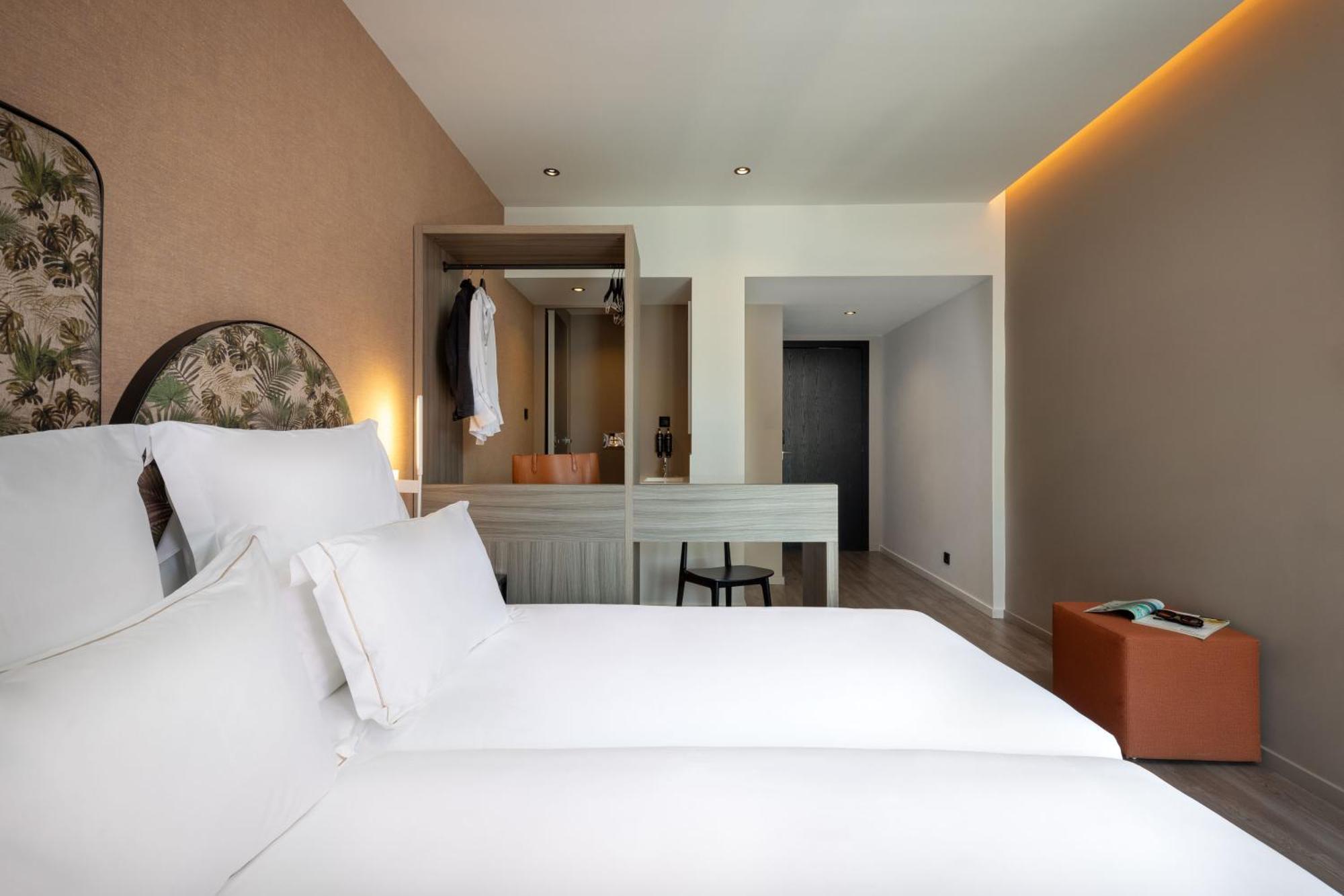 Double or Twin Room Balcony